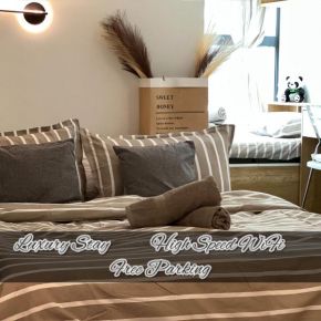 Luxury Stay With Dryer & Workspace 1-5Pax 1U FreeParking High Speed WiFi